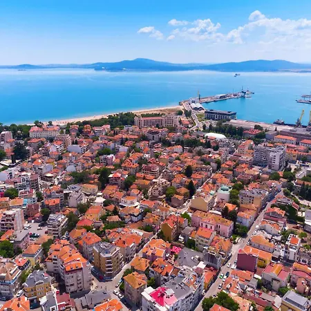 Sunny Bay Апартамент Поморие